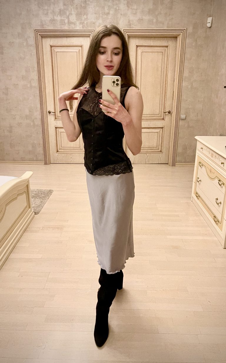 5DF7F190 91D6 494E B3A7 3687B46B2454 768x1233